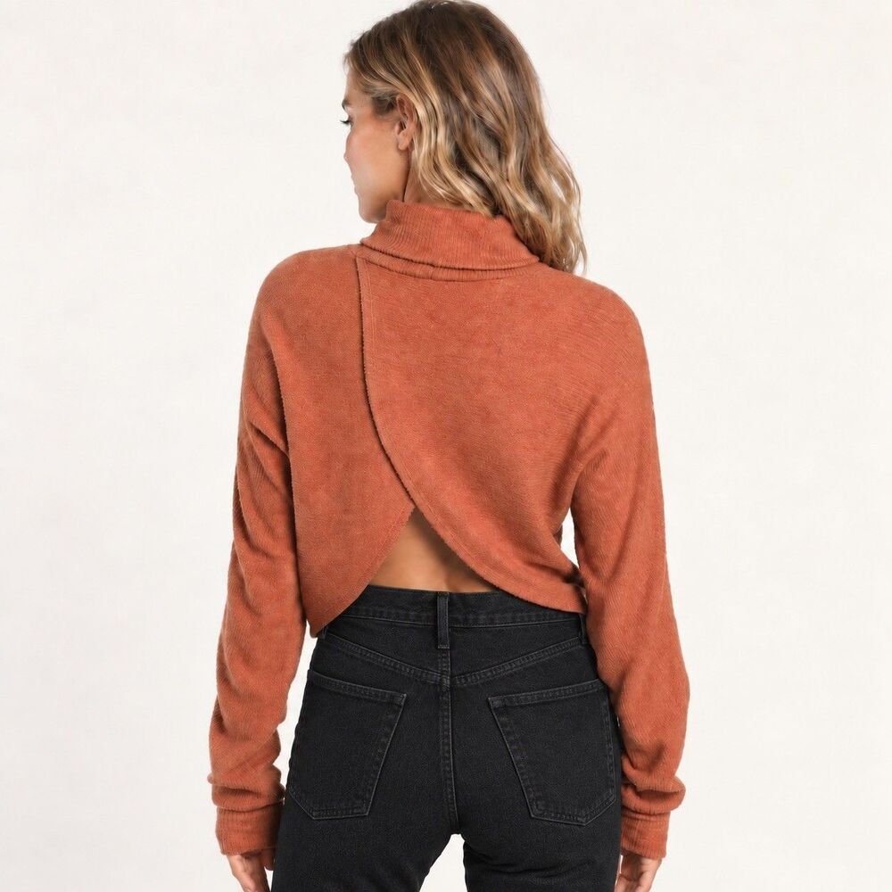 NWT Lulus Sip on Cider Sweater Small Rust Orange Open Back Crop Turtleneck